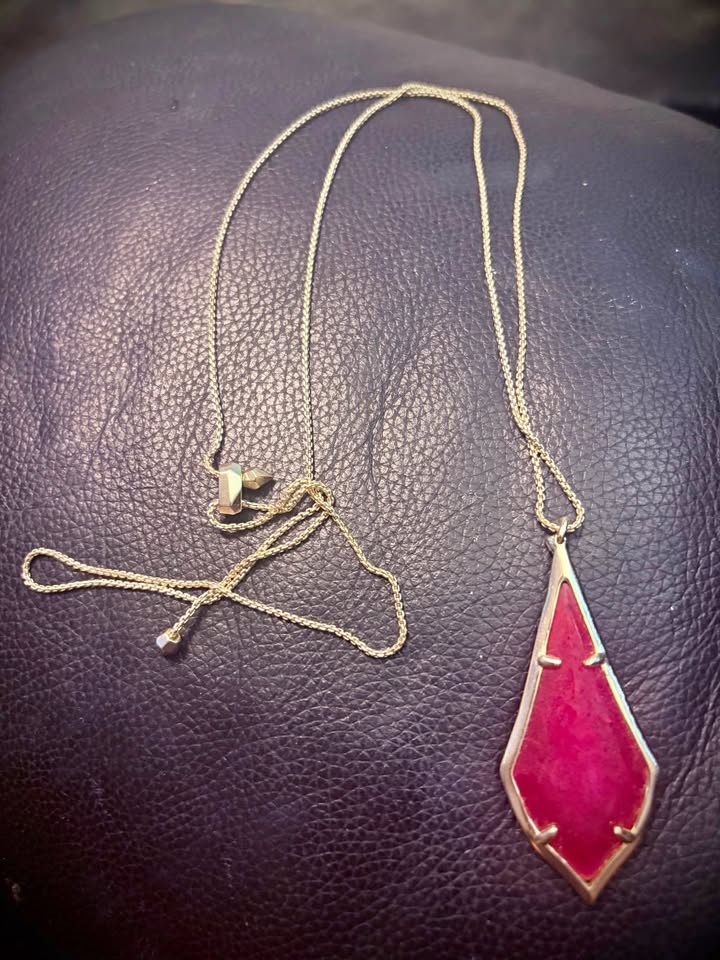 Pink teardrop necklace