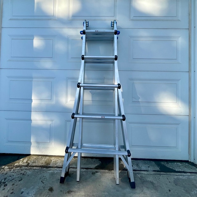 Mastercraft Grade 1A Aluminum Multi-Task Ladder, 21-ft