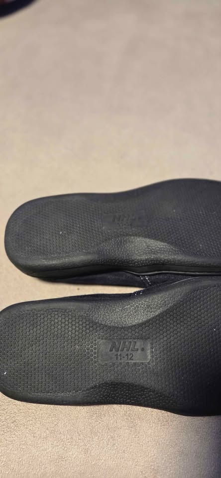 Montreal Canadiens Slippers - photo 3