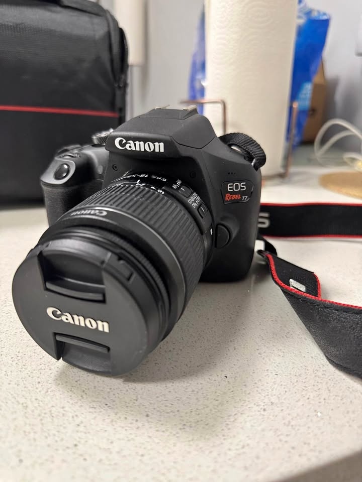 Canon Rebel T7