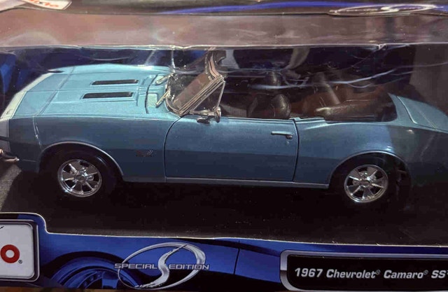 1:18 Scale 1967 Chevrolet Camaro SS396 Convertible SE