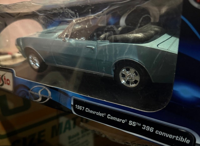 1:18 Scale 1967 Chevrolet Camaro SS396 Convertible SE - photo 3