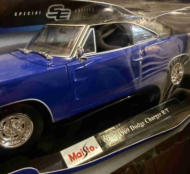 1:18 Scale 1969 Dodge Charger R/T