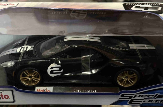Maisto 1:18 Scale 2017 Ford GT Special Edition