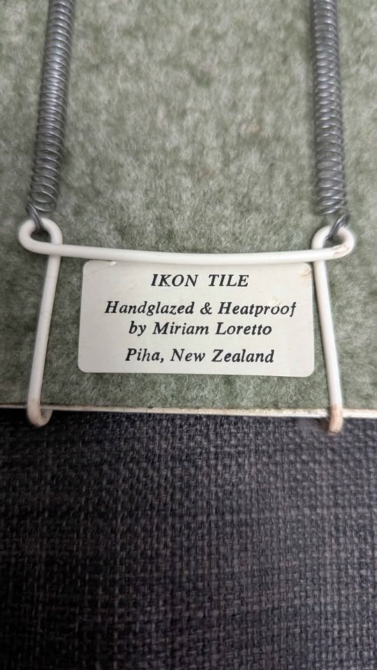 Vintage Miriam Loretto IKON Handglazed Art Tile - Piha, NZ - photo 3