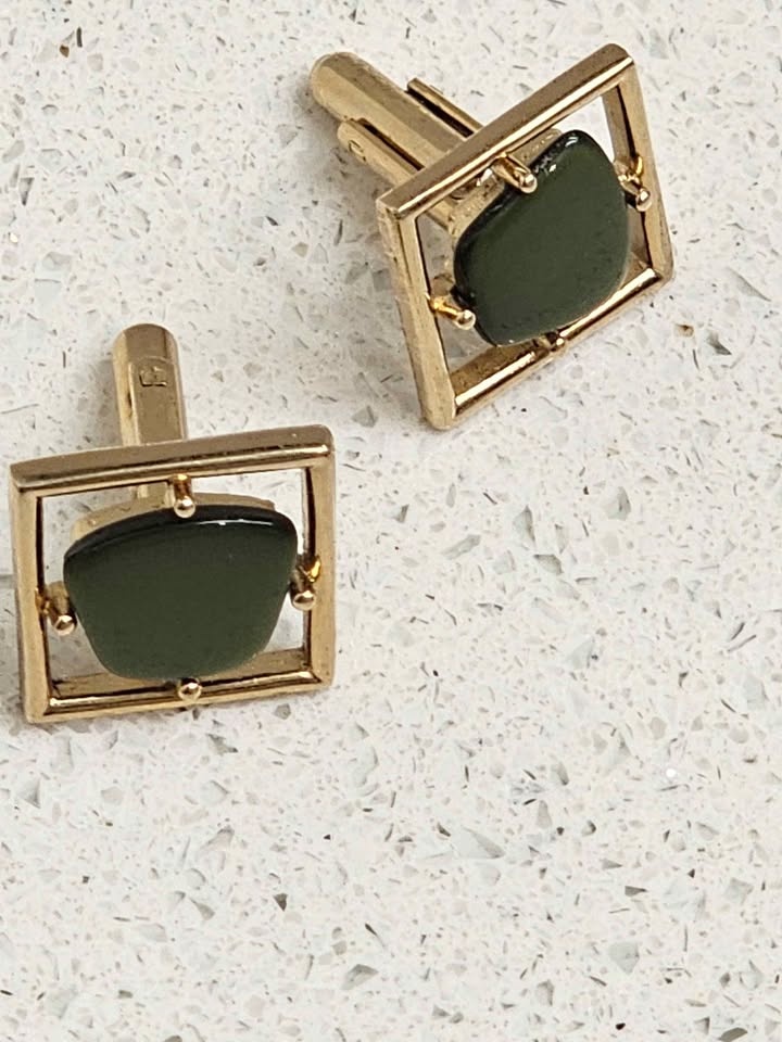 Vintage Sarah Coventry "The New Yorker" Gold Cufflinks - photo 2