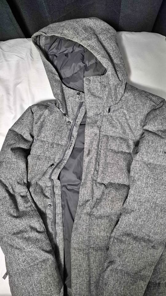 Mens Small Woods Winter Puffer Jacket - Like New
