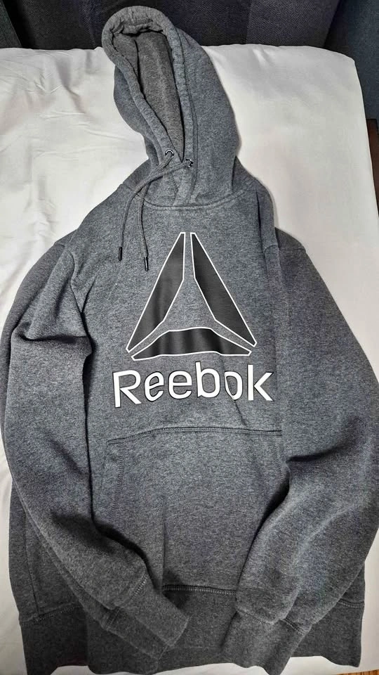 Mens small Reebok hoodie
