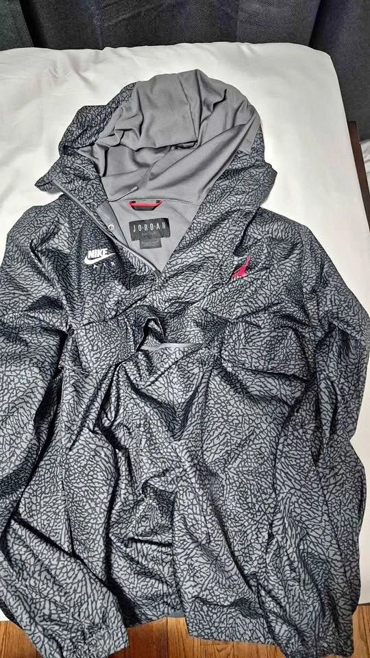 Mens Medium Nike Air Jordan Spring/Fall Jacket