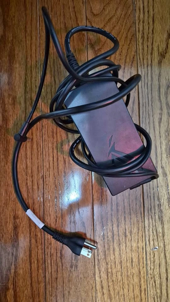 2021/22 ASUS ROG Strix G15 Charger - 200W
