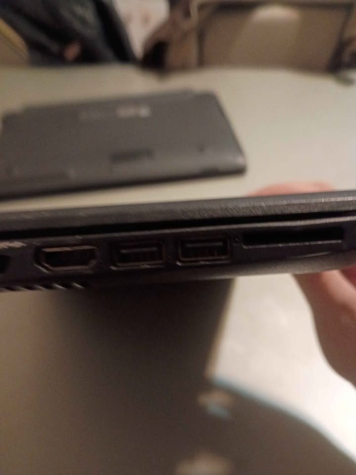 HP laptop for parts - photo 2