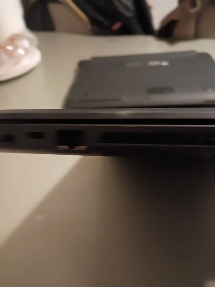 HP laptop for parts - photo 3