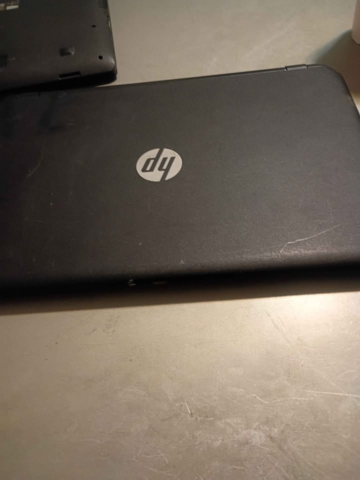 HP laptop for parts - photo 4