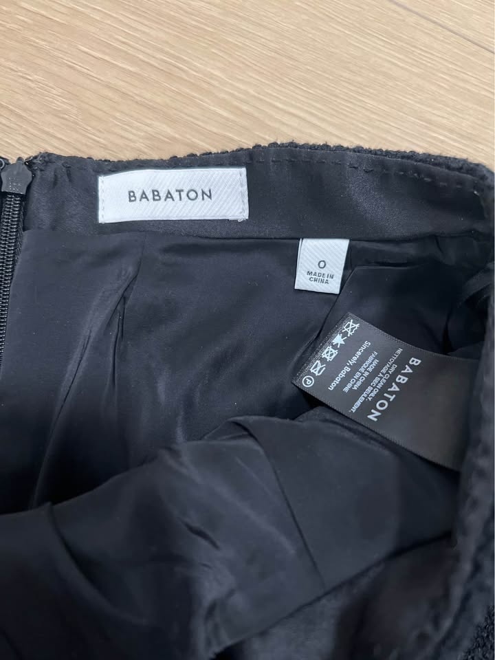 Aritzia Babaton Mini Skirt - photo 2