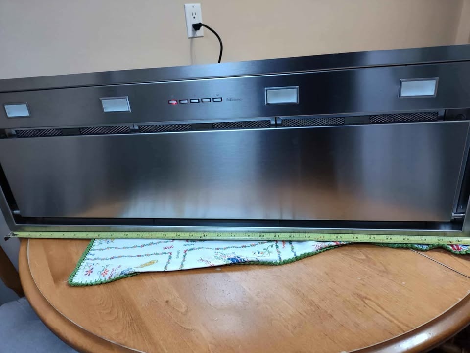 Good Condition Stainless Steel Hood Fan - photo 2