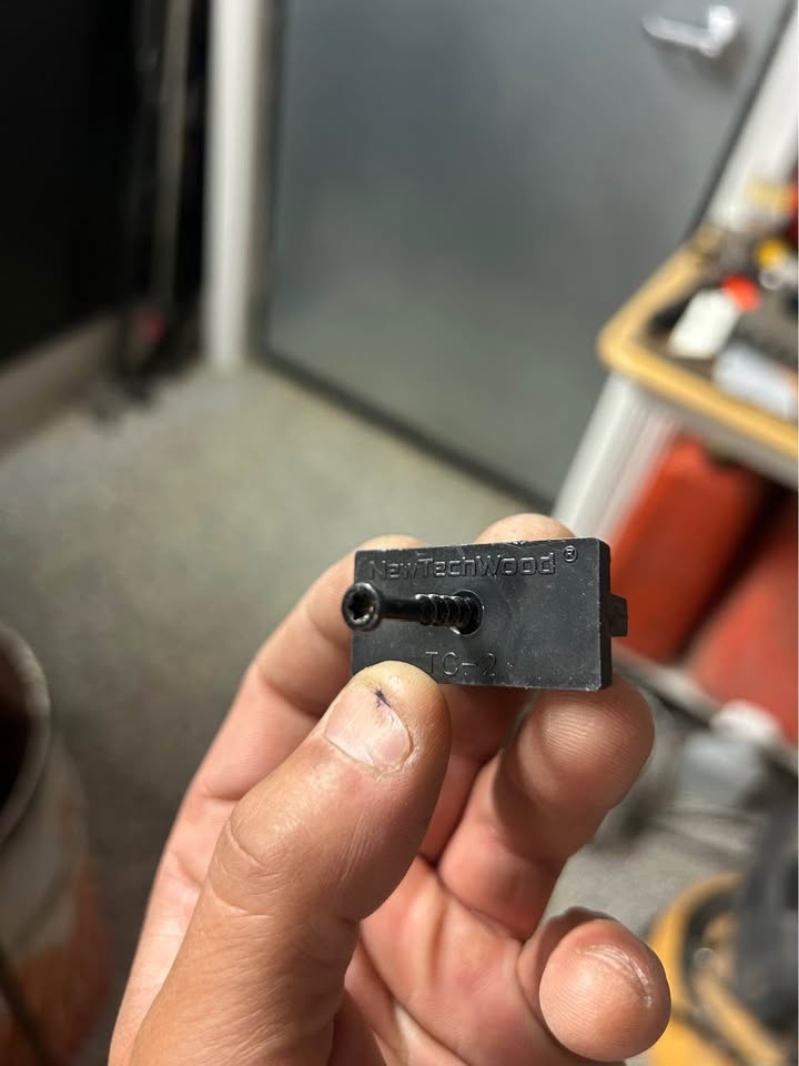 Newtechwood composite clips - photo 2