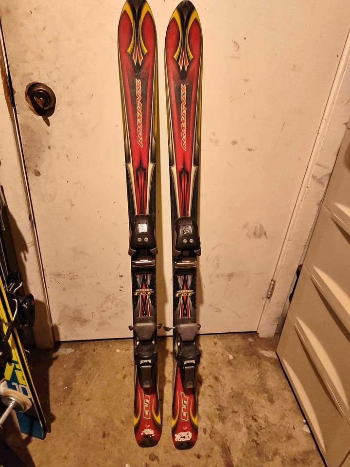 Good condition Rossignol Skis