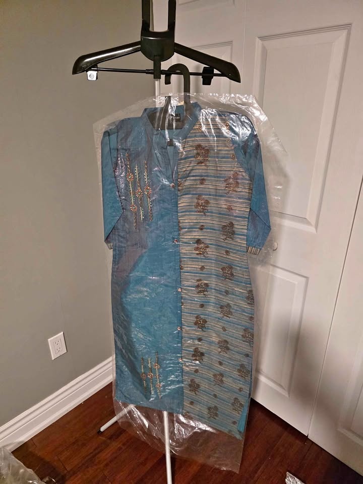Beautiful Indian Pakistani kurta.