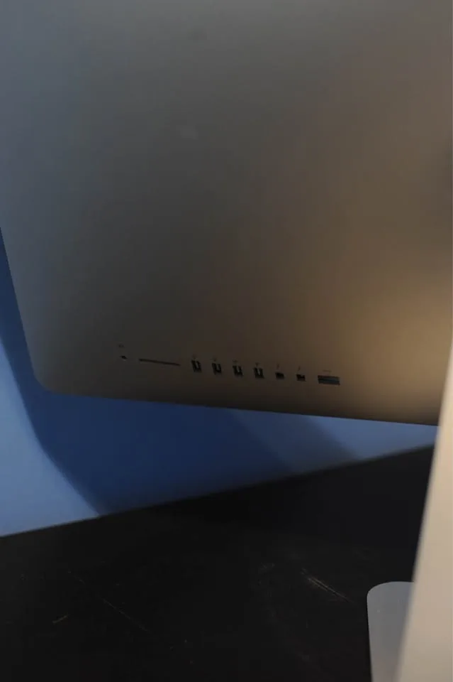 iMac (27-inch, Late 2012) image indicator(3)