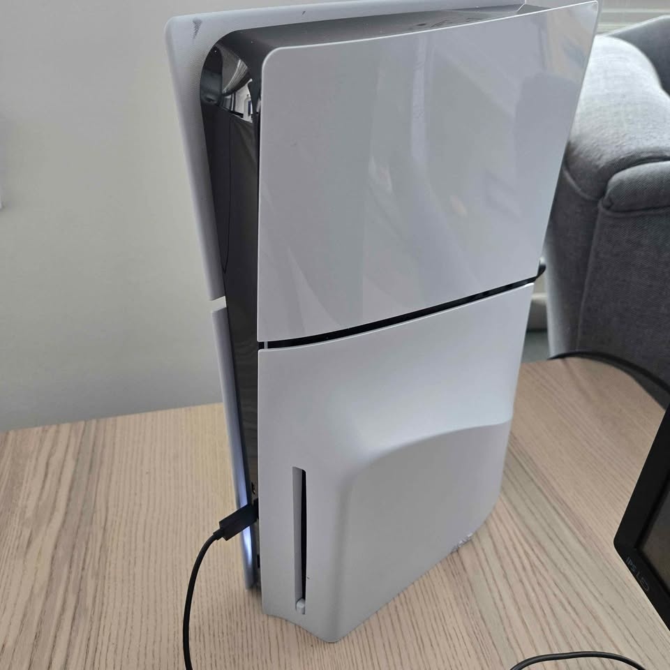 PS5 Slim Disc 1TB. CLEAN. w/ Chroma Indigo controller, cables. - photo 4