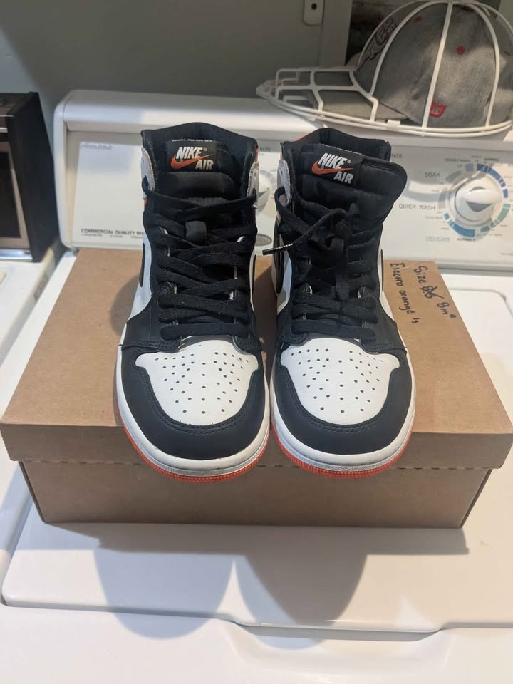 Mens Size# 8 /9.5 Women - Air Jordan 1 - $95 Pickup&Cash Only - photo 5