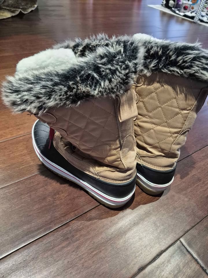 Streetwear Society Women's Size 10 Boots - photo 3