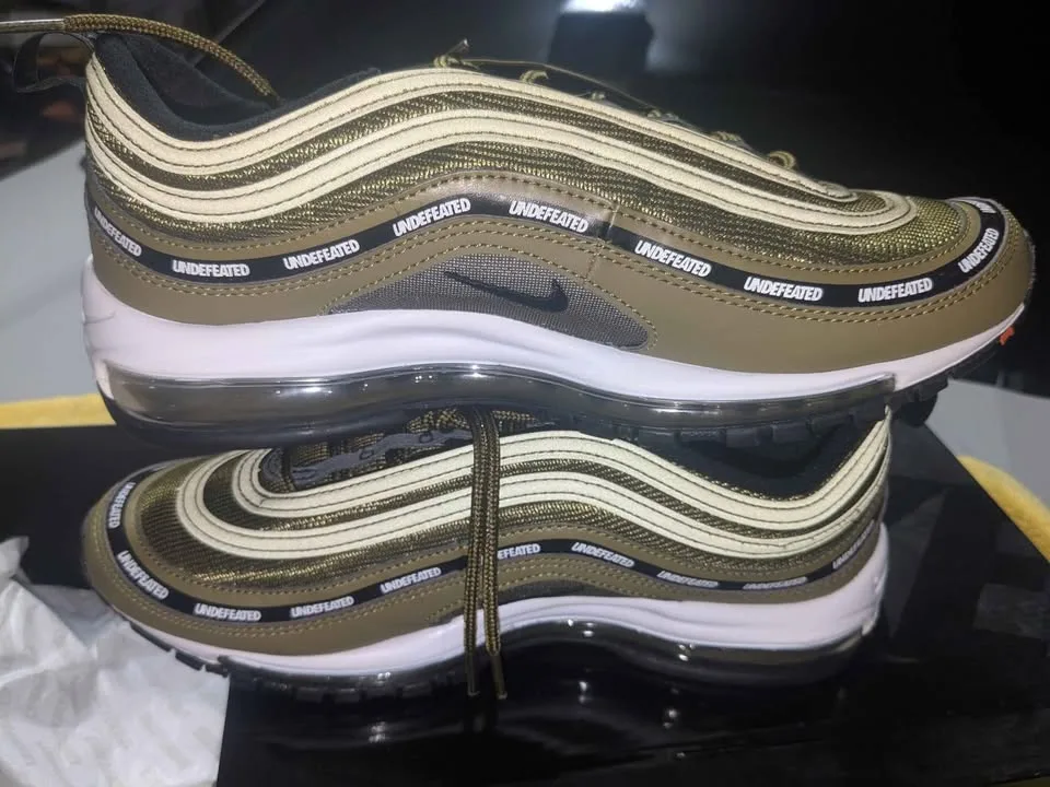 Mens Size# 9/10.5 WMN NIKE AIR MAX 97/UNDFTD-NEW $130 -PKUP image indicator(2)
