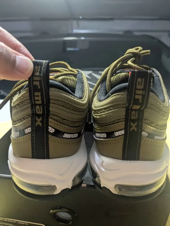 Mens Size# 9/10.5 WMN NIKE AIR MAX 97/UNDFTD-NEW $130 -PKUP image indicator(5)