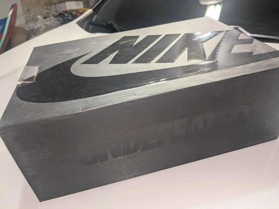 Mens Size# 9/10.5 WMN NIKE AIR MAX 97/UNDFTD-NEW $130 -PKUP image indicator(6)