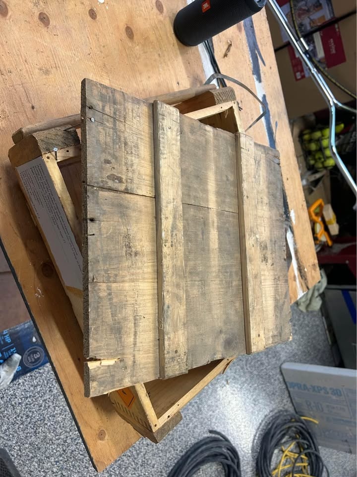 Ammunition box /crate - photo 2