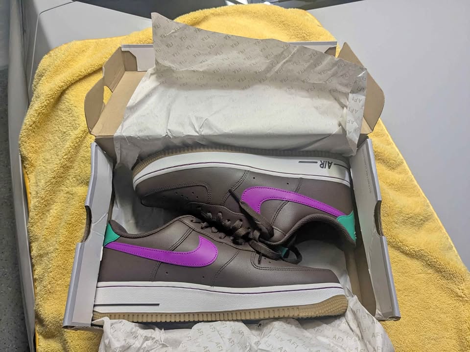 Size#9 Mens/10.5 WMN- NIKE AF1 '07 - NEW: $110