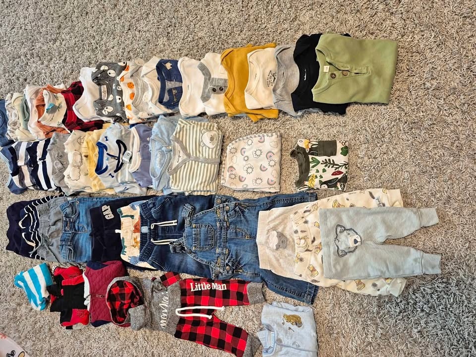 52 pcs Great Condition Baby Boy Clothes (0-3 Months)