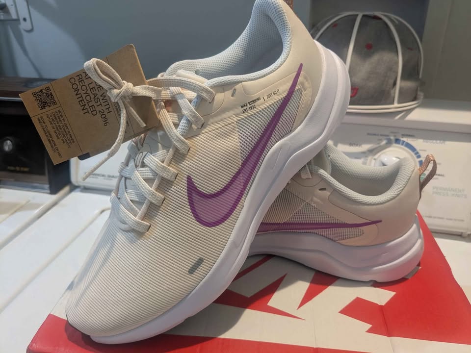 Woman Size10 : NIKE DOWNSHIFHTER 12 - Brand New: $70 - photo 5