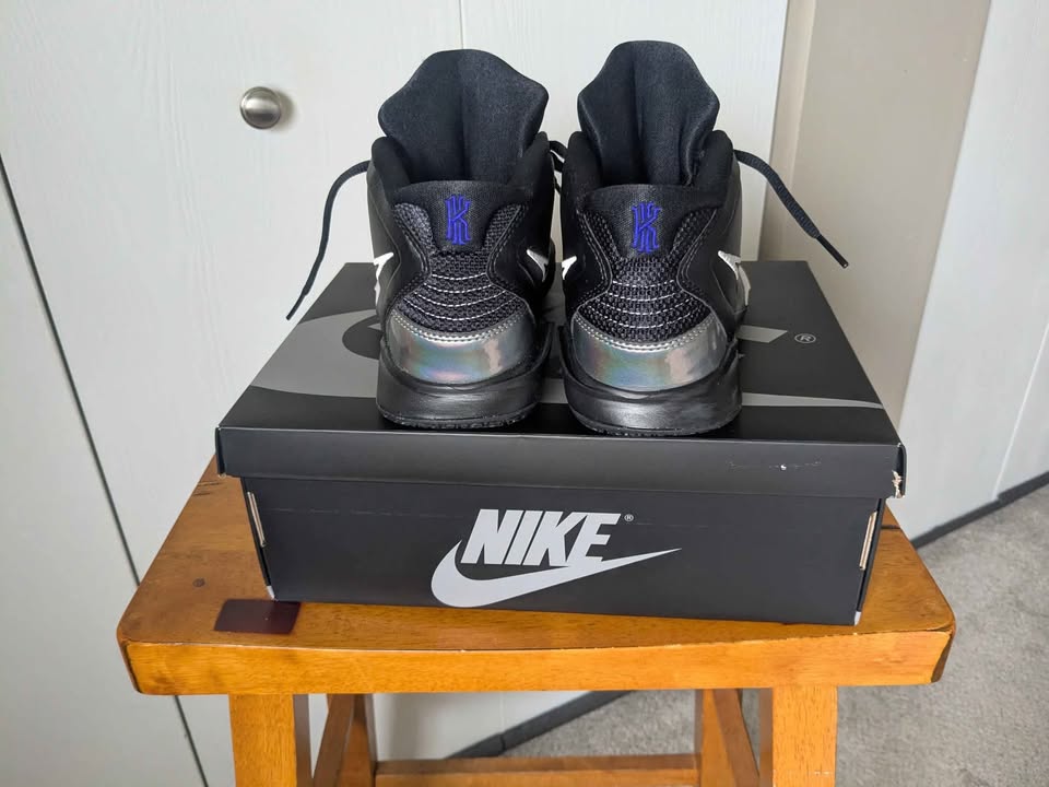 Size: 6Y /Woman 7.5 - Nike Kyrie GS Low5 - New (No Box) $85 - photo 4