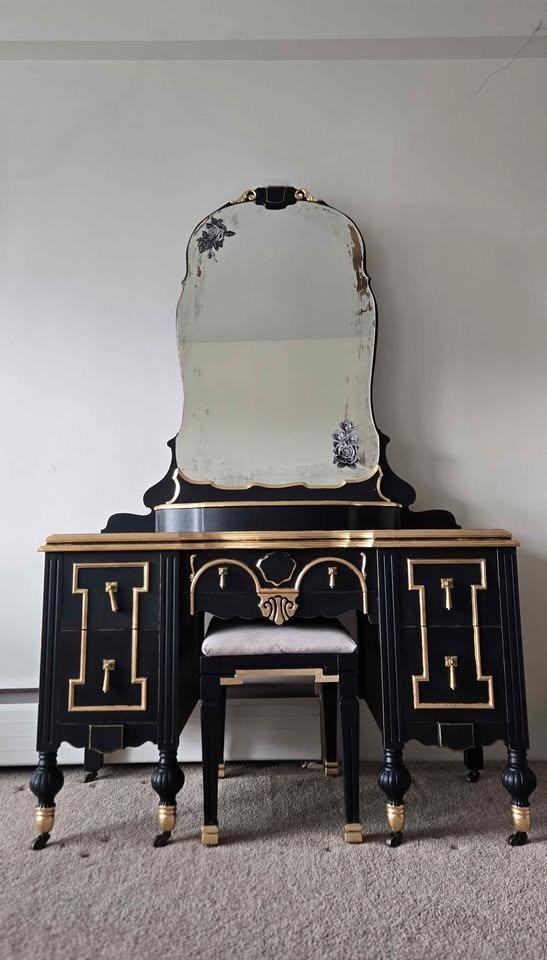 Antique 1930s Vanity Set "Roxanne" - Victorian Walnut - photo 5