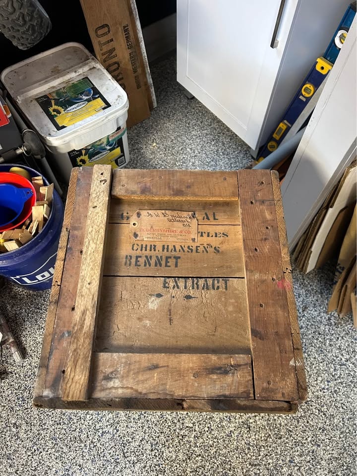 Chr.handens’s Laboratory Vintage Wooden Crate - photo 3