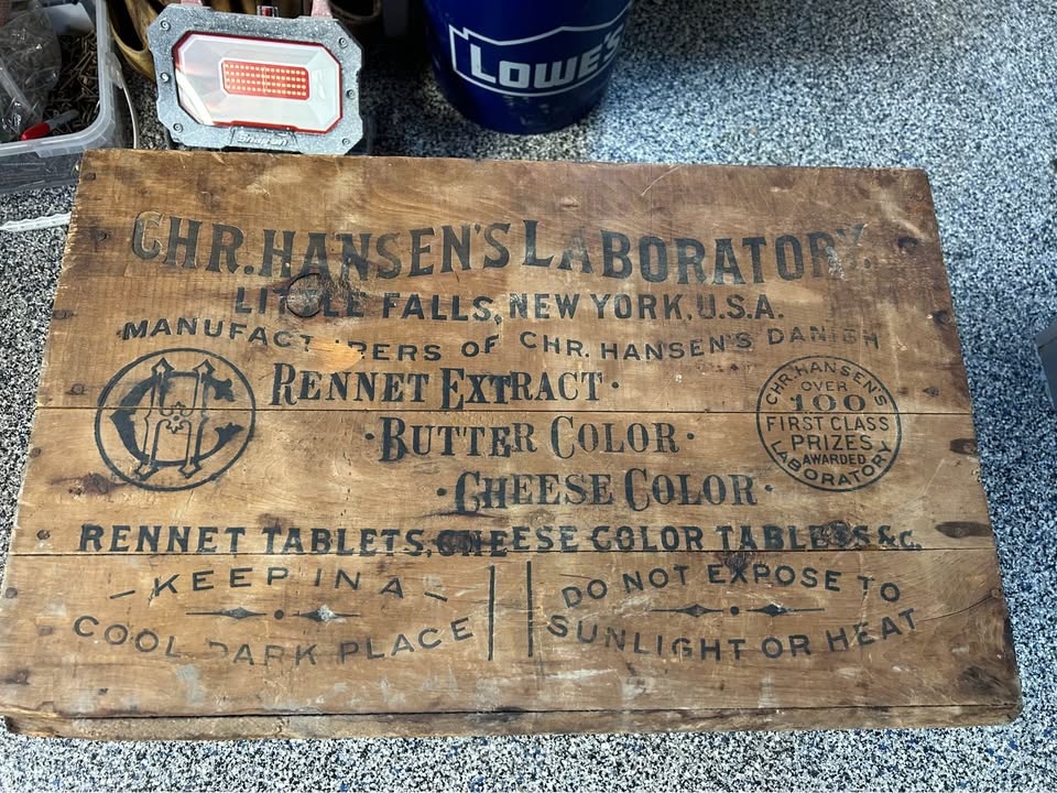 Chr.handens’s Laboratory Vintage Wooden Crate - photo 4