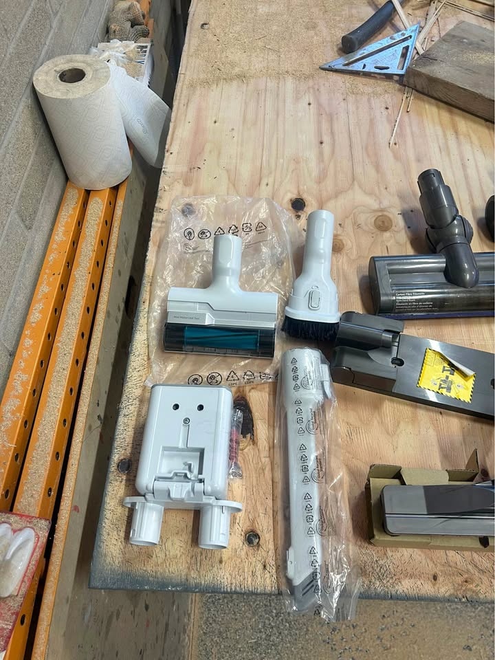 Dyson/CordZero/Samsung Vacuum Attachments & Chargers Lot