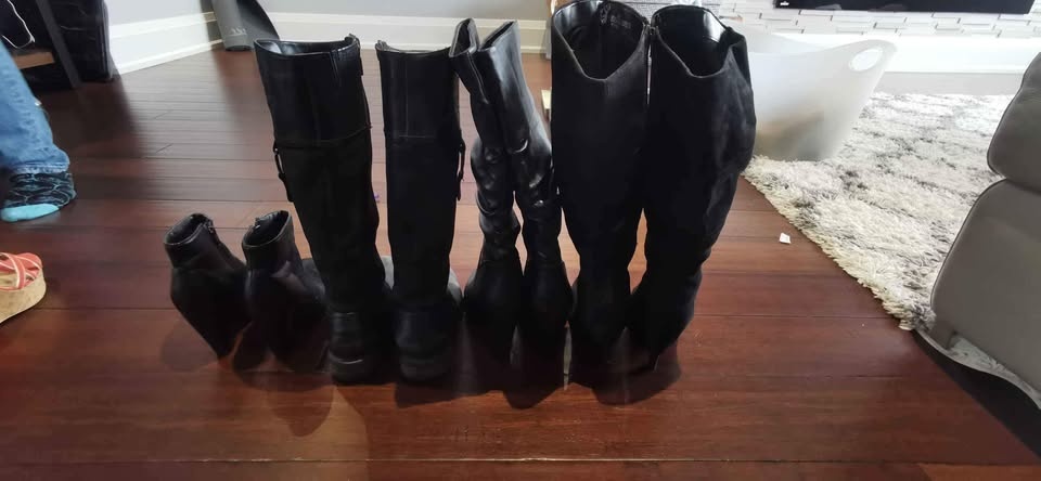 Size 6 Women's Boots - photo 2