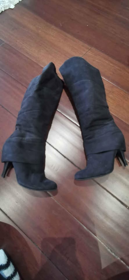 Size 6 Women's Boots - photo 3
