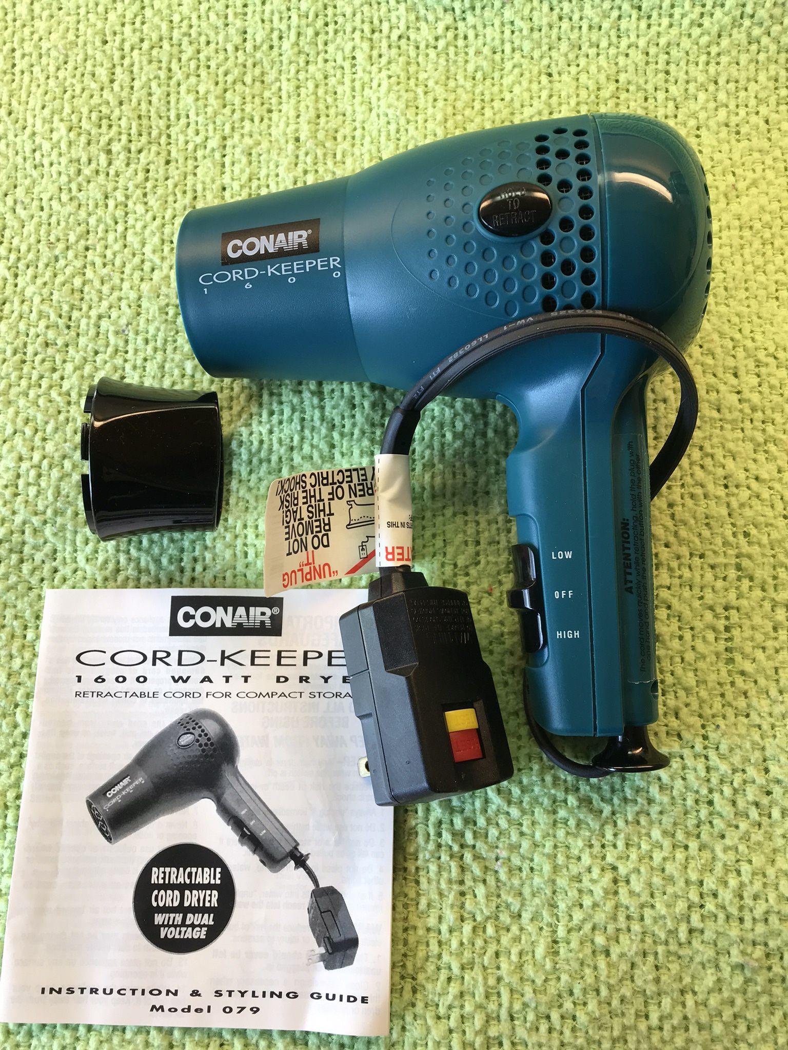 CONAIR CORD KEEPER 1600 WATTS HAIR DRYER