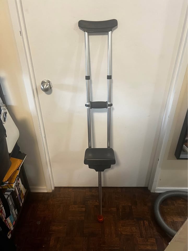 Knee supported crutch - photo 2
