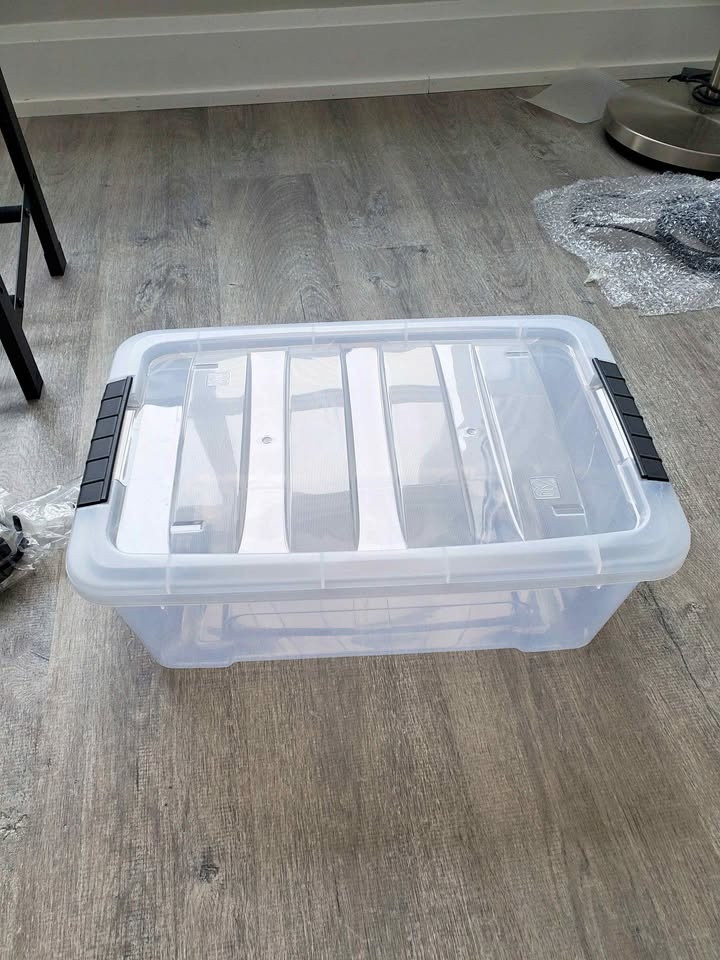 IRIS 12.2L Plastic Storage Container Box