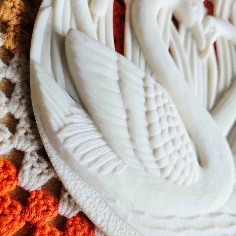 Vintage 70s Swans & Cattails Coral Hawaii Sculpture - photo 3