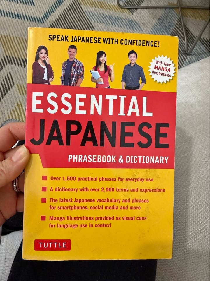 Essential Japanese: Phrase book & Dictionary