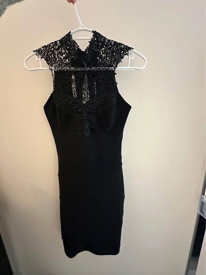 Black formal dress (small) - photo 2