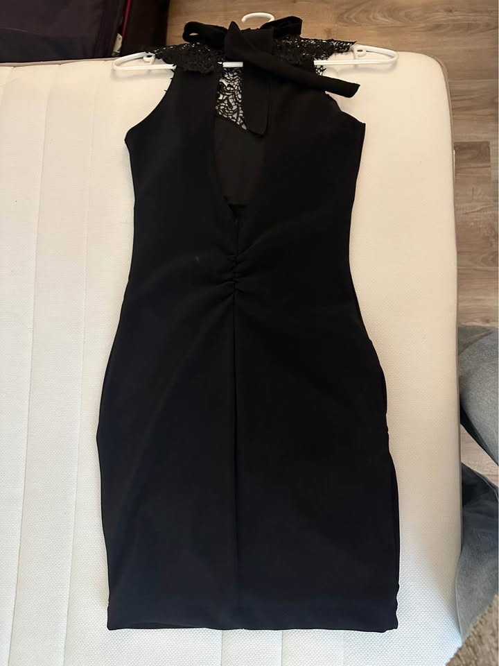 Black formal dress (small) - photo 5
