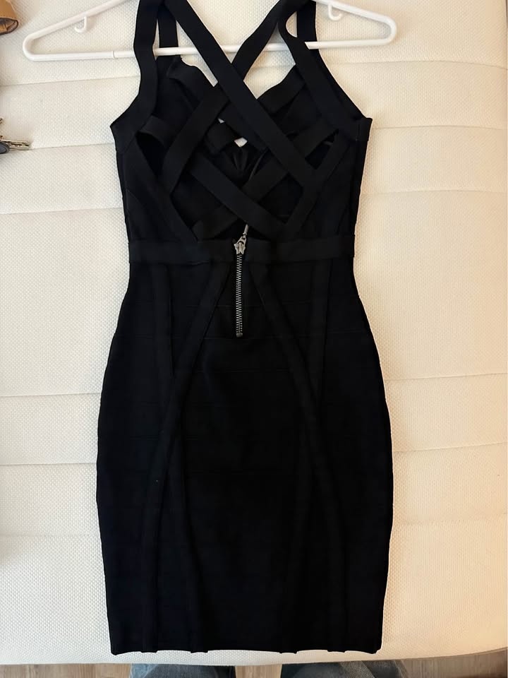 Black short dress (XS) - photo 2