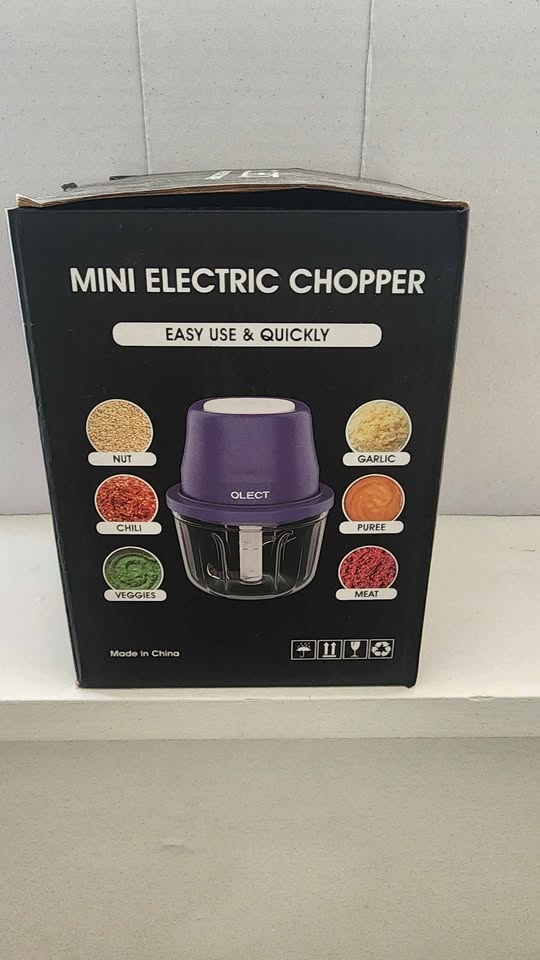 Mini rechargeable veggie chopper - photo 2