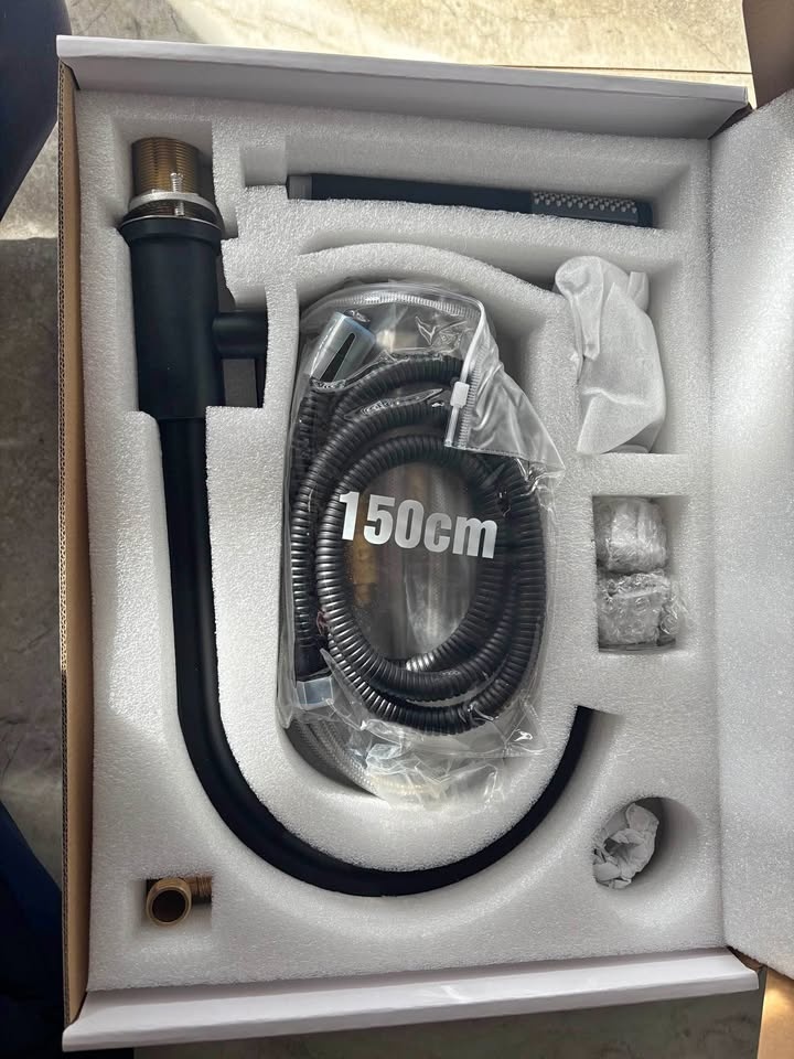 BRAND NEW TCUDCKI Bathtub Faucet with Hand Shower